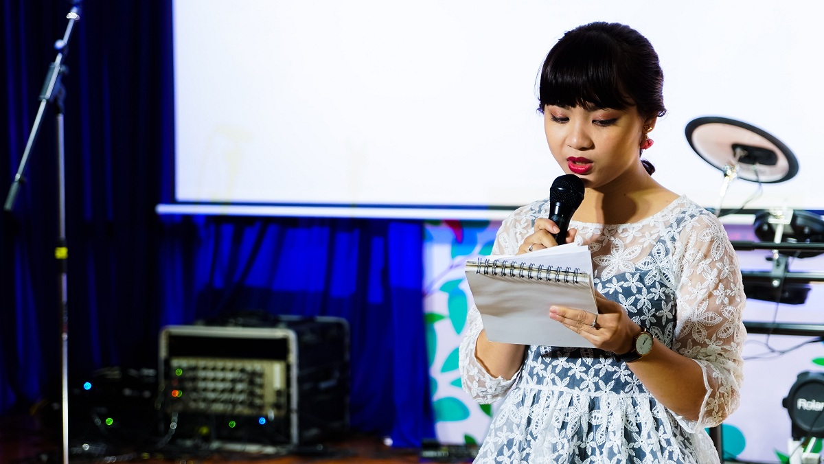 Ngày hội Hola Spring tại Việt Thương School