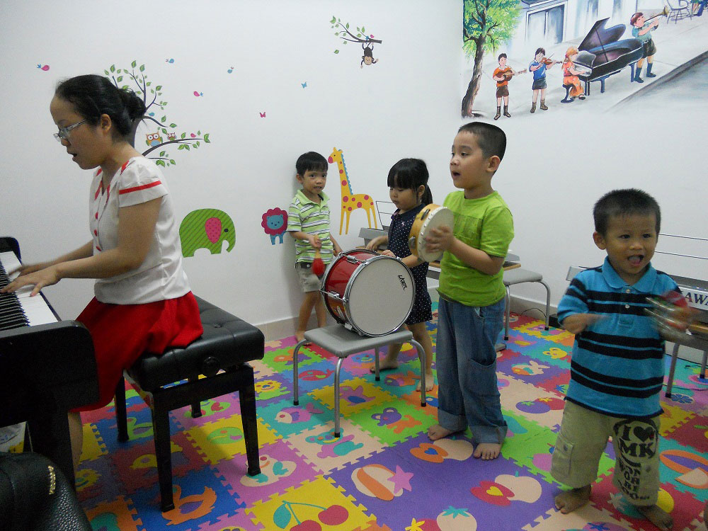 Ba mẹ hiện đại có quan điểm như thế nào về giáo dục âm nhạc