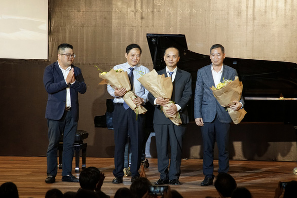 Ban giám khảo cuộc thi Steinway Youth Piano Competition 2020