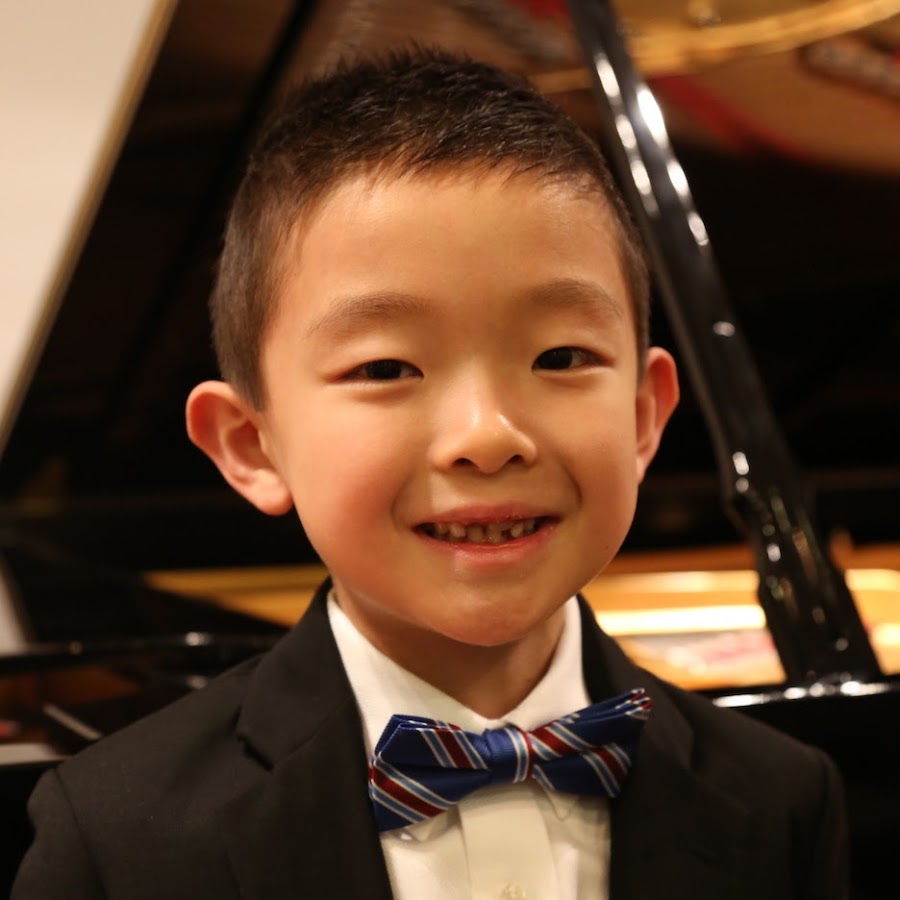 Thần đồng piano nước Mỹ được bố mẹ định hướng từ khi mới 2 tuổi