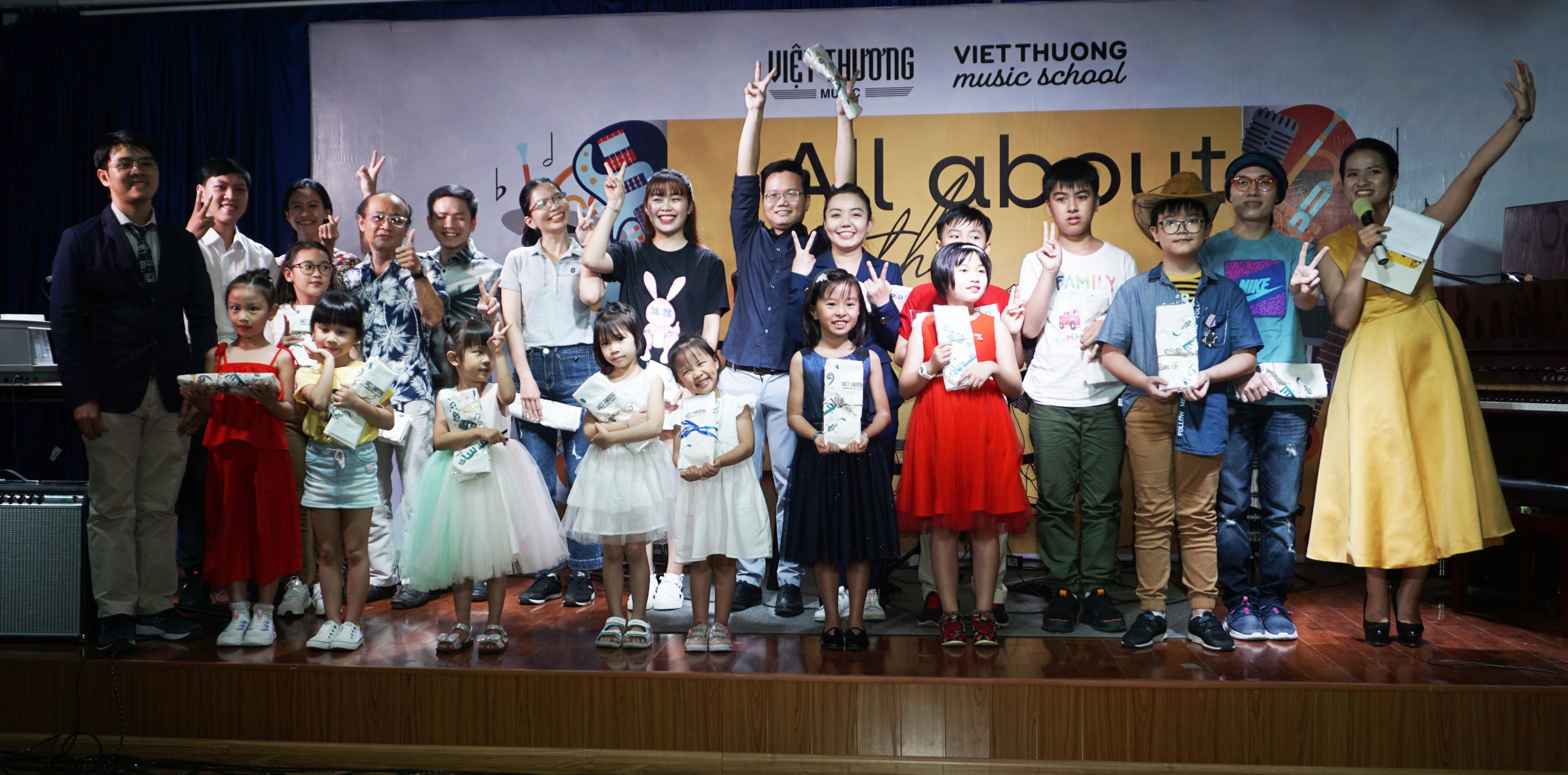 Việt Thương Music School mini showcase khép lại – Nhiều mong ước được mở ra